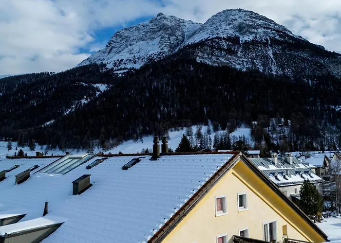 Chesa Principela - *